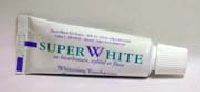 superwhite Zahncreme hier  als 15 ml Tube. auch in 50 ml erhältlich