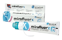Mirafluor C mit zusätzlicher Zahnseide